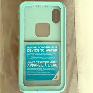 iPhoneX light blue lifeproof case